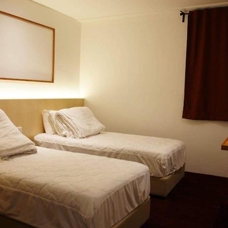 Domo Melaka Japanese Style Inn Екстер'єр фото